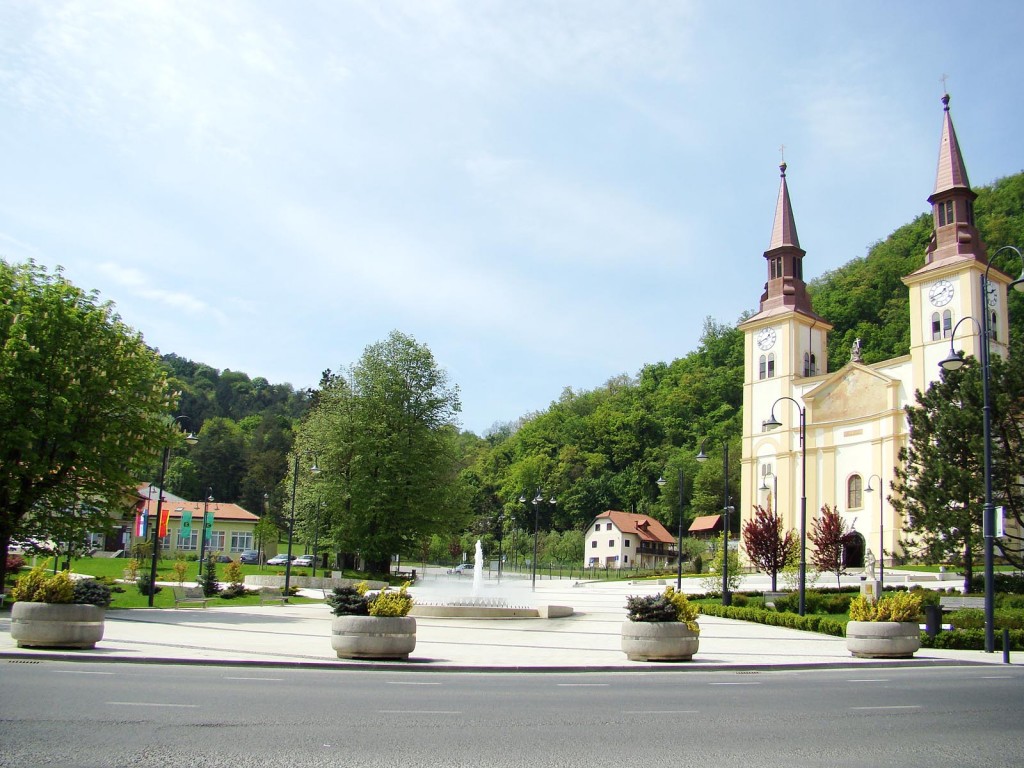 pregrada-trg-travanj-2011
