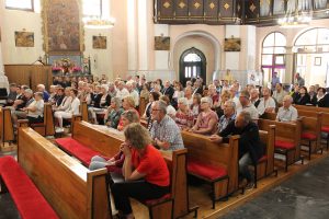 Publika u zagorskoj katedrali